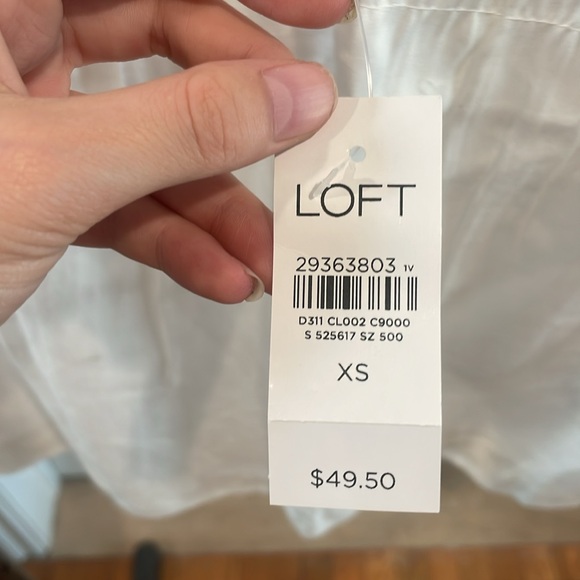 White Sleeveless Top - Picture 4 of 4